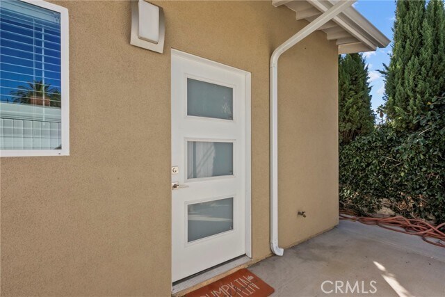 Foto del edificio - 1058 E Orange Grove Ave