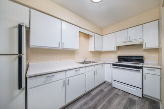 Building Photo - 6225 Copeland Ave
