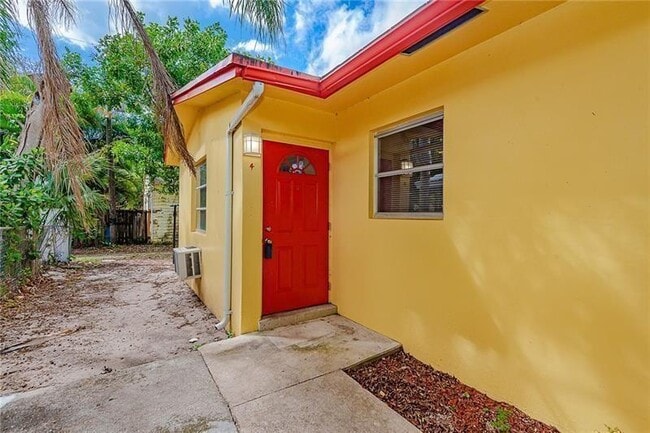 Foto del edificio - 316 SW 15th St