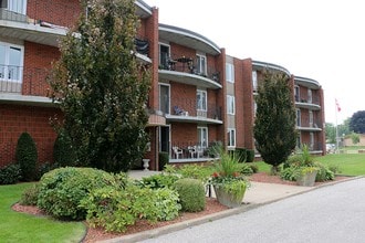 Building Photo - 304 Bella Vista Apartments