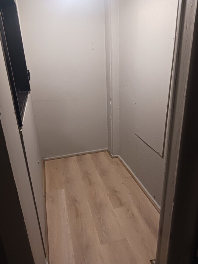 Foto del edificio - 38 E 9th St
