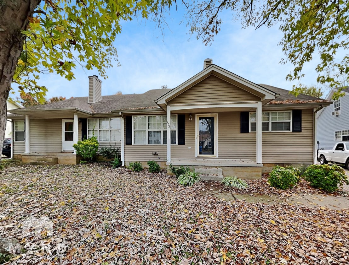 Primary Photo - 453 Westgate Blvd