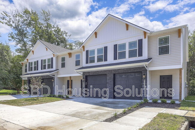Building Photo - 9037 E 85th Pl