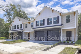 Building Photo - 9053 E 85th Pl