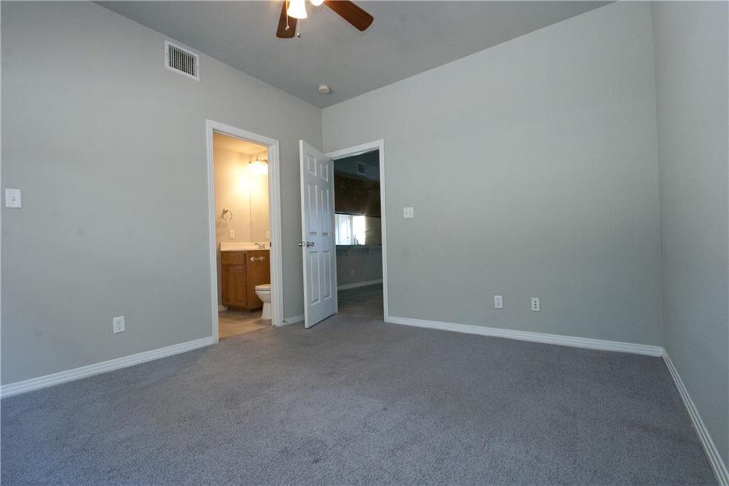 Primary Photo - 2410 Leon St