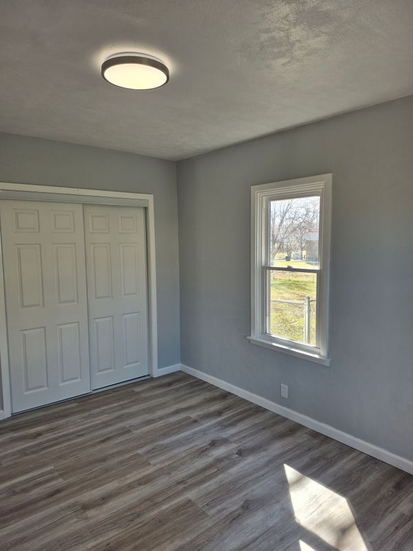 Foto del edificio - 1643 32nd St NE