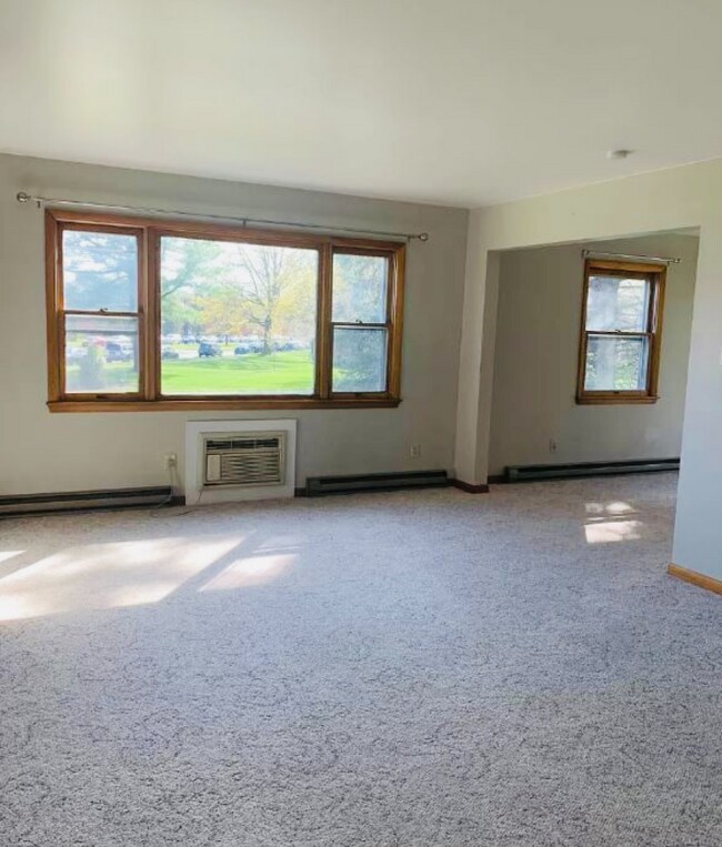 1439 Fulton Ave Unit 3, Schenectady, NY 12308 Room for Rent in