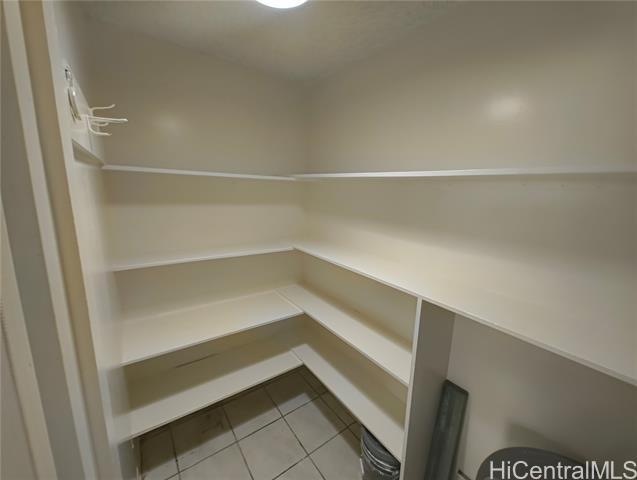 Foto del edificio - 2442 Kuhio Ave.