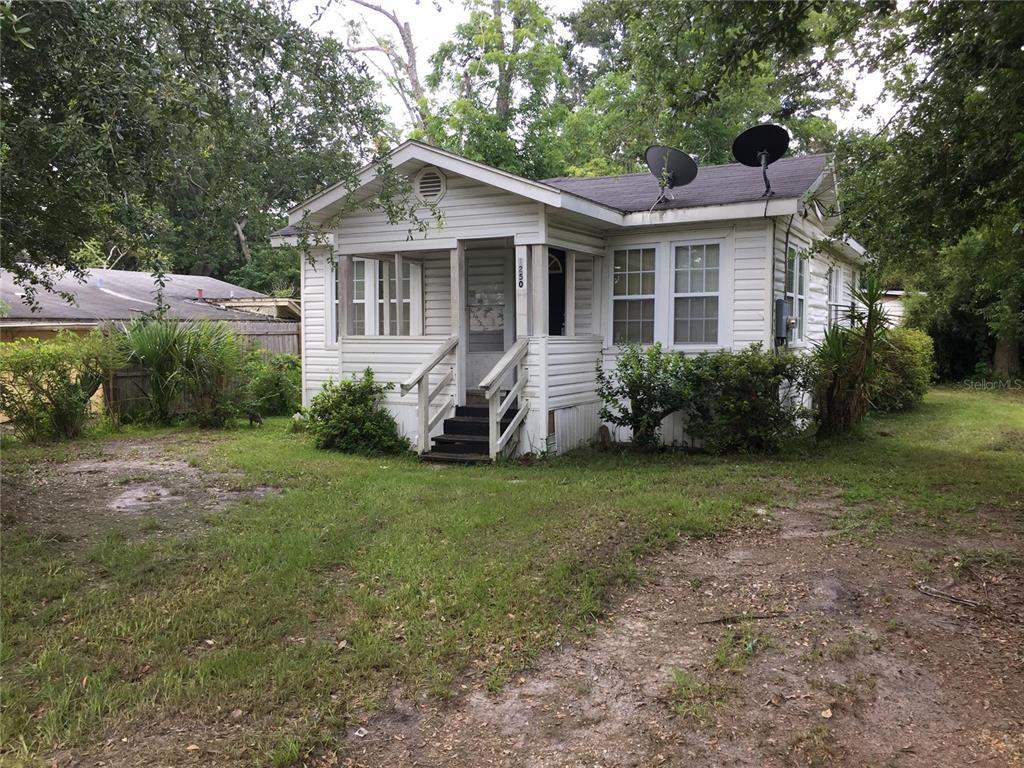 Foto principal - 1250 W 27th St