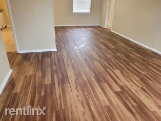 Building Photo - 3 br, 1 bath House - 2211 Swetman Blvd