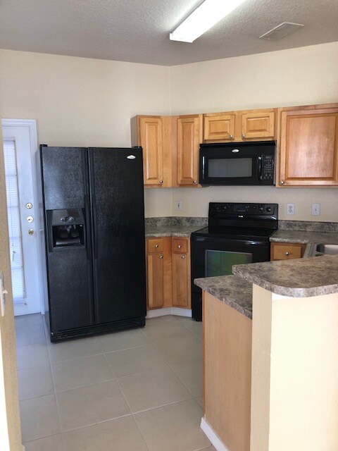 Building Photo - 10538 Villa View Cir