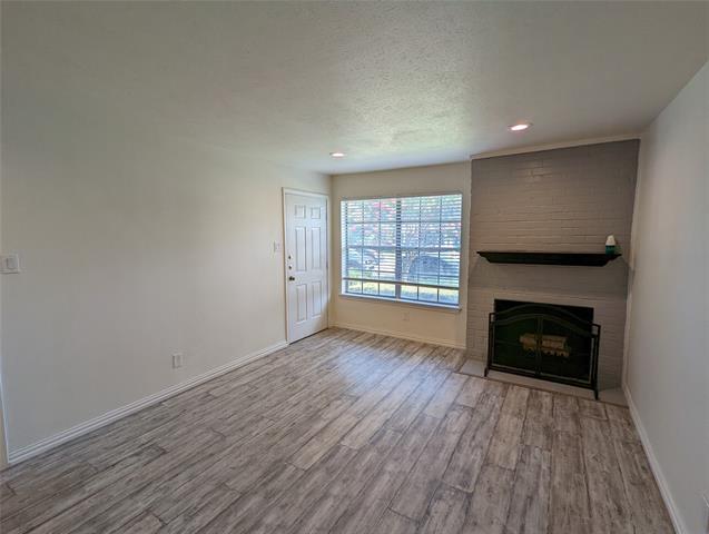 Foto del edificio - 4211 Newton Ave