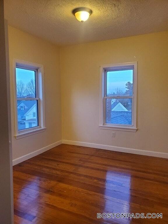 Foto del edificio - 293 School St