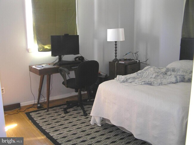 Foto del edificio - 12102 Ruffin Dr