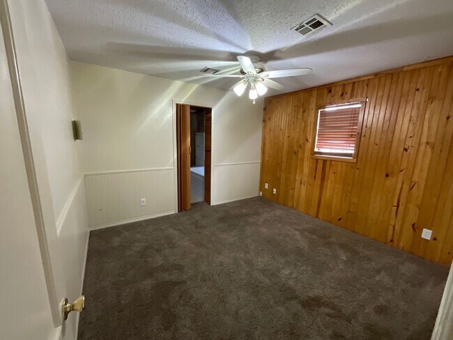 Foto del edificio - 4709 SE 23rd St