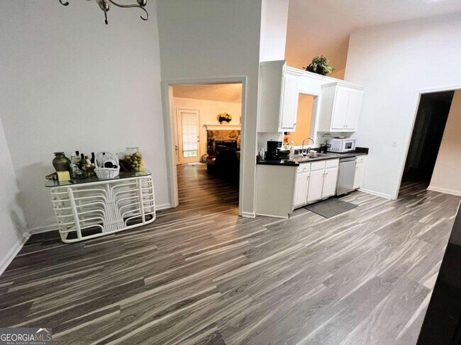 Building Photo - 4039 Country Ln
