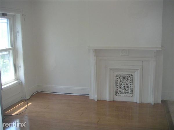 Building Photo - 514 Monroe St