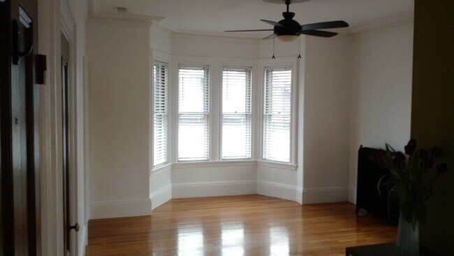 Building Photo - 30 Delle Ave