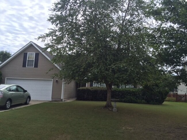 Photo - 664 Pine Branches Cir SE House
