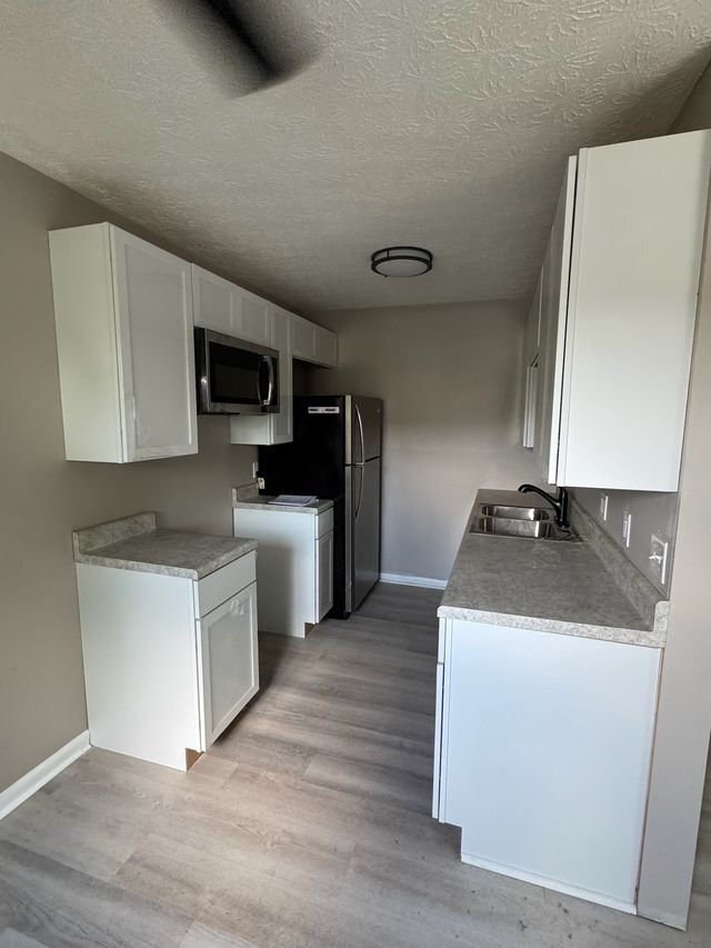 Foto del edificio - 4 Bryant Ln