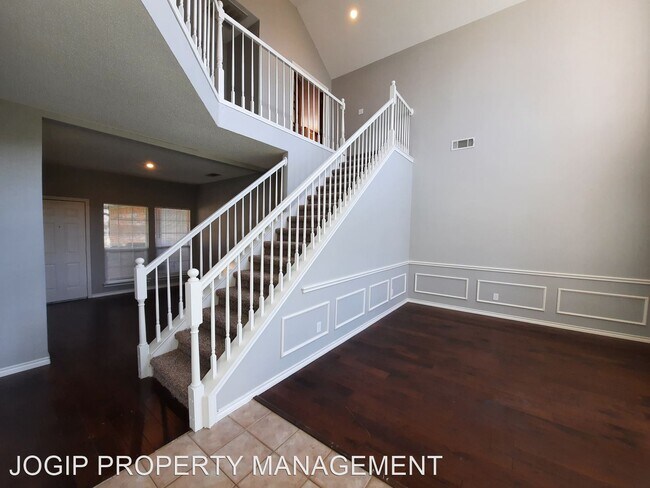 Building Photo - 4 br, 2.5 bath House - 517 Copeland Dr