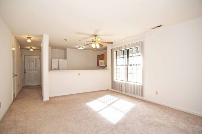 Building Photo - 1733 S 41st St