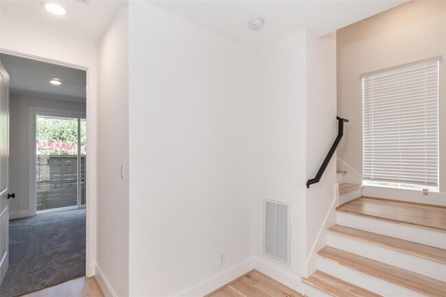 Foto del edificio - 3821 N Braeswood Blvd