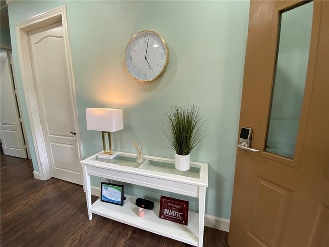 Building Photo - 4501 Cartwright Rd