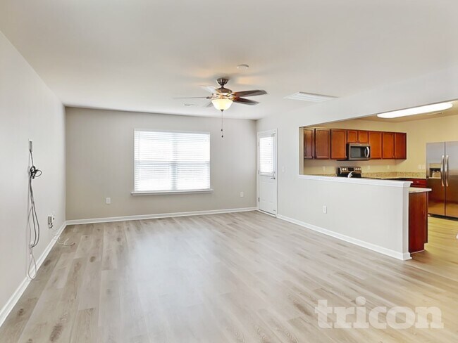 Foto del edificio - 4416 Lyman Ave