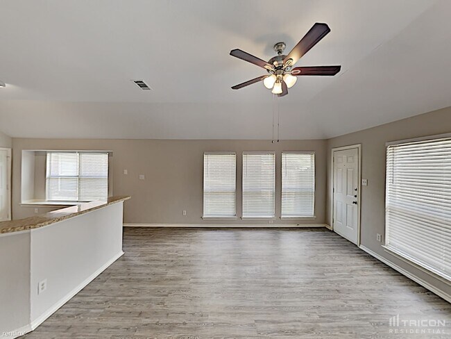Foto del edificio - 1408 Jessica Ln