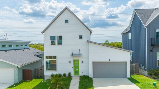 Foto del edificio - 6305 Toscana Ave