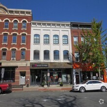 Building Photo - 263 Main St