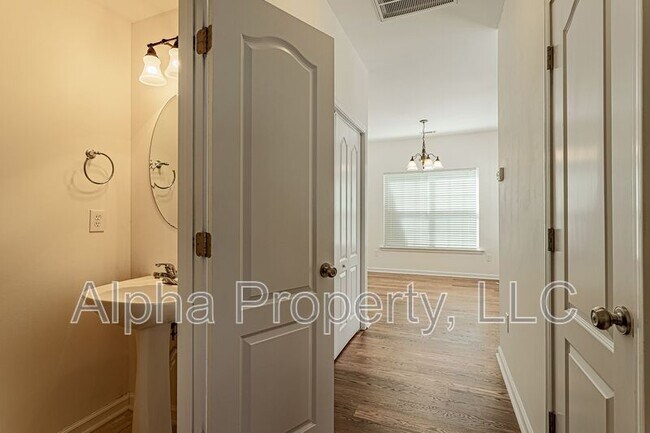 Foto del edificio - 382 Juniper Bend Cir