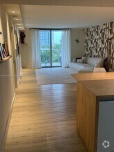 Building Photo - 210 Seaview Dr