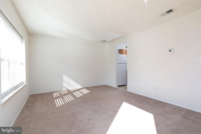 Building Photo - 12158 Purple Sage Ct