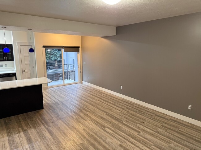 Building Photo - 1722 S 900 E