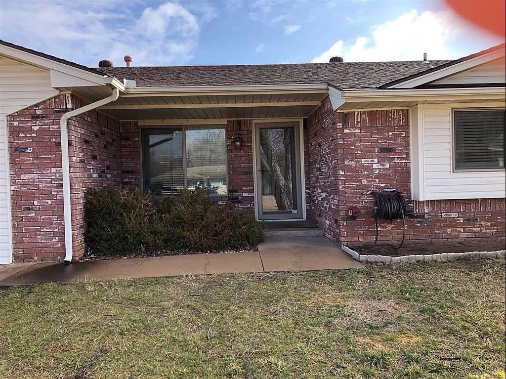2101 N Tucker Ave, Shawnee, OK 74804 House Rental in Shawnee, OK