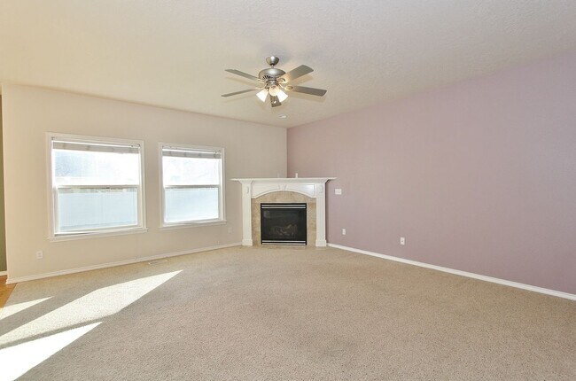 Foto del edificio - 667 W Crescent St