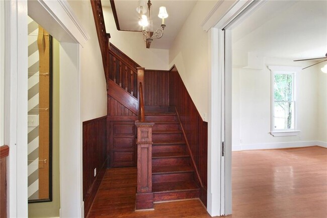 Building Photo - 738 Kirkman St