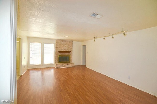 Building Photo - 22639 Black Willow Dr
