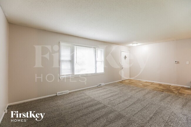 Building Photo - 8313 E 85th Terrace