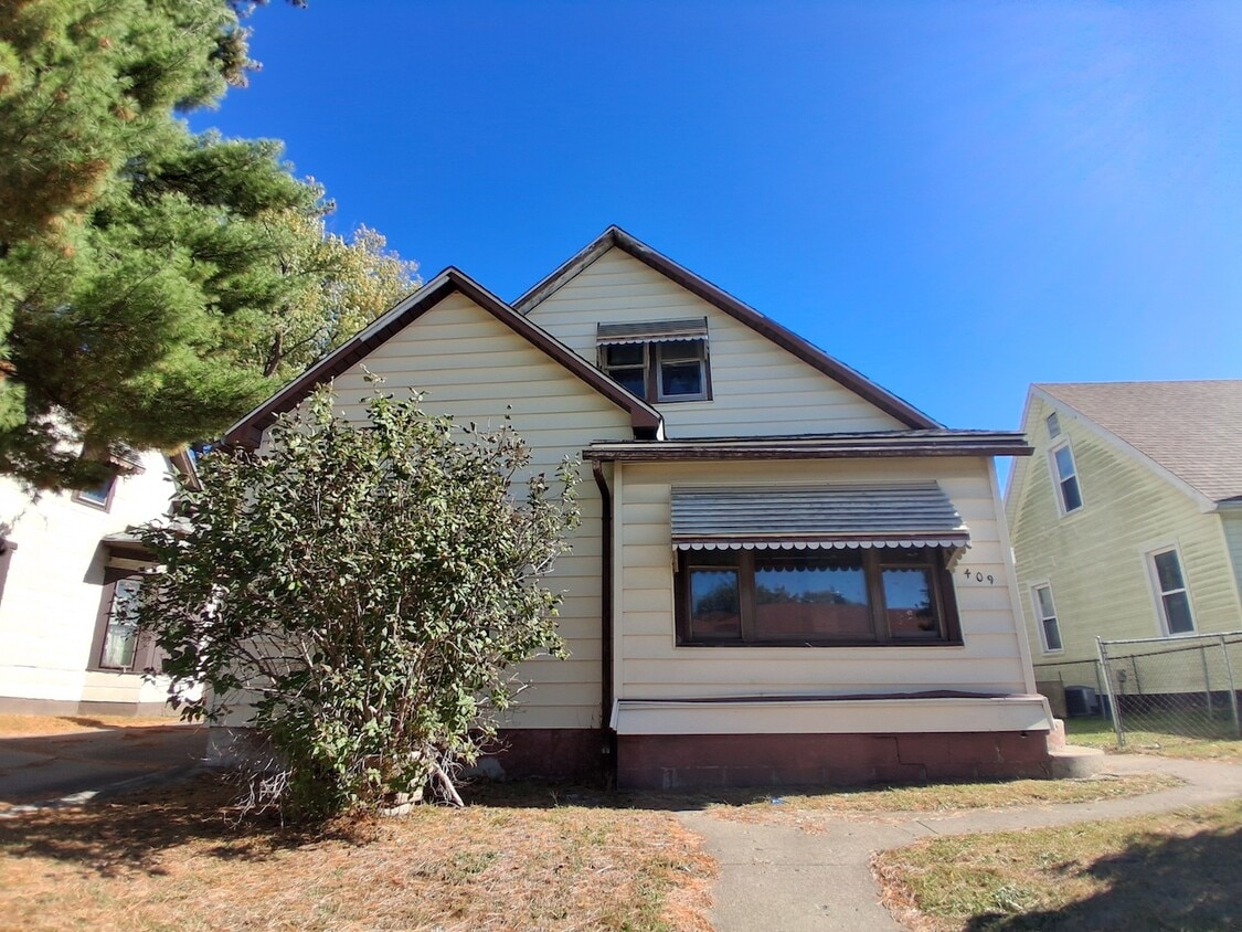 Primary Photo - 409 Ave A