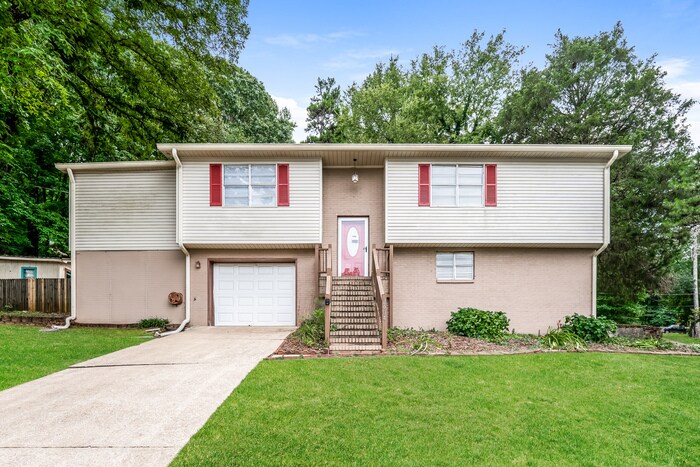 Foto principal - Spacious 4 bedroom in Moody, AL