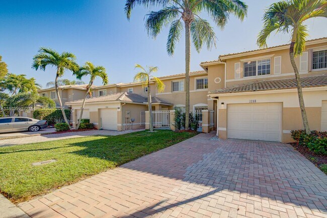 Foto del edificio - 2210 NW 171st Terrace