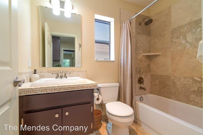 Building Photo - 2 br, 2 bath House - 2710 Ariane Drive #3