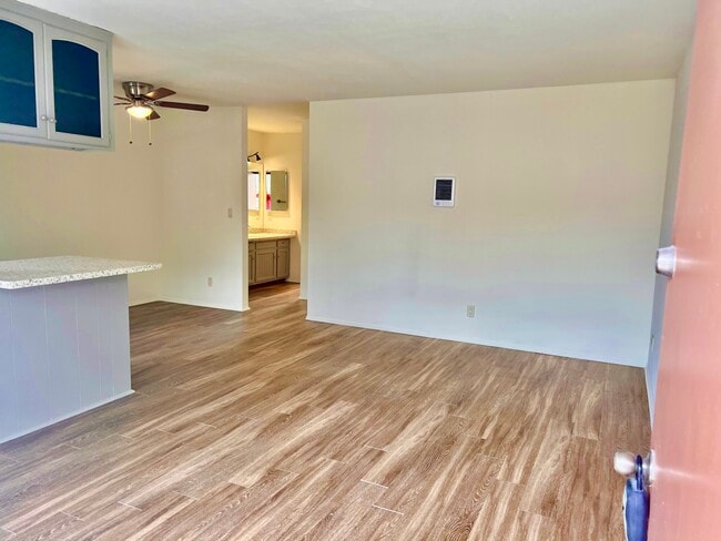 Building Photo - 7302 Mesa College Dr