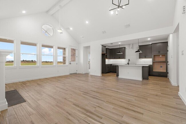 Foto del edificio - 2627 Clapbread Ln