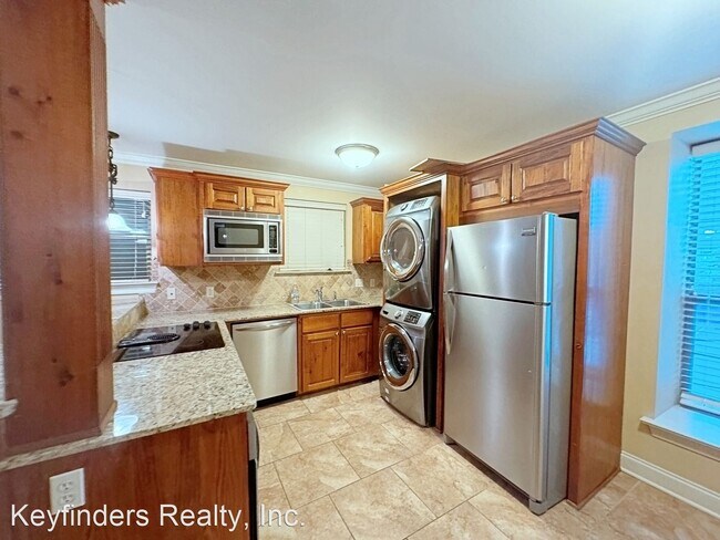 Building Photo - 1 br, 1 bath House - 1290 Park Blvd. Unit ...