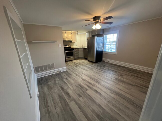 Cocina grande con comedor - 2 Mechanic St