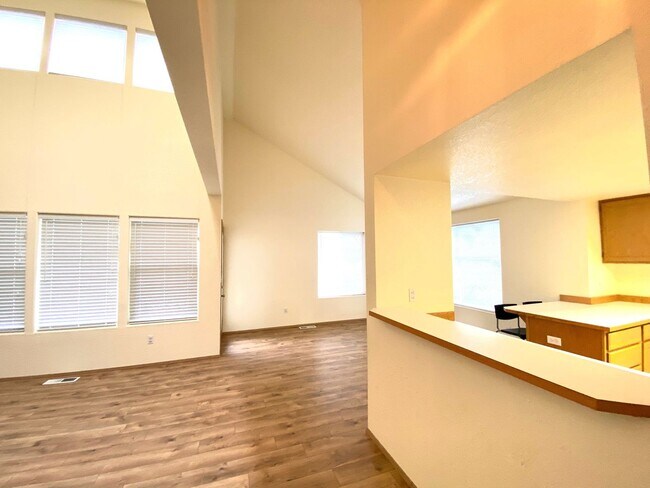 Foto del edificio - Beautiful New Home in Lexington Neighborho...
